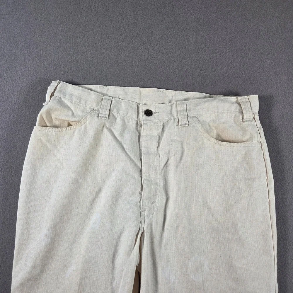 Levis measures 38x30